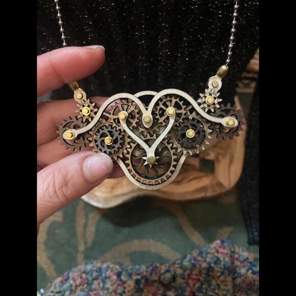 Steampunk Kinetic Wing Gear Pendant Moving Gears- wood - Picture 5 of 6